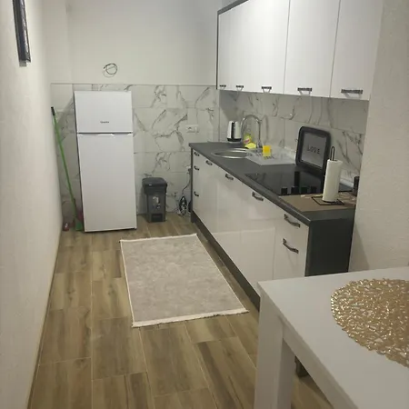 Aura Apartment